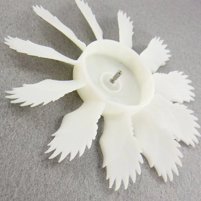 Comment le processus de moulage d'uréthane offre-t-il des avantages de fabrication de haute précision et à faible volume ?